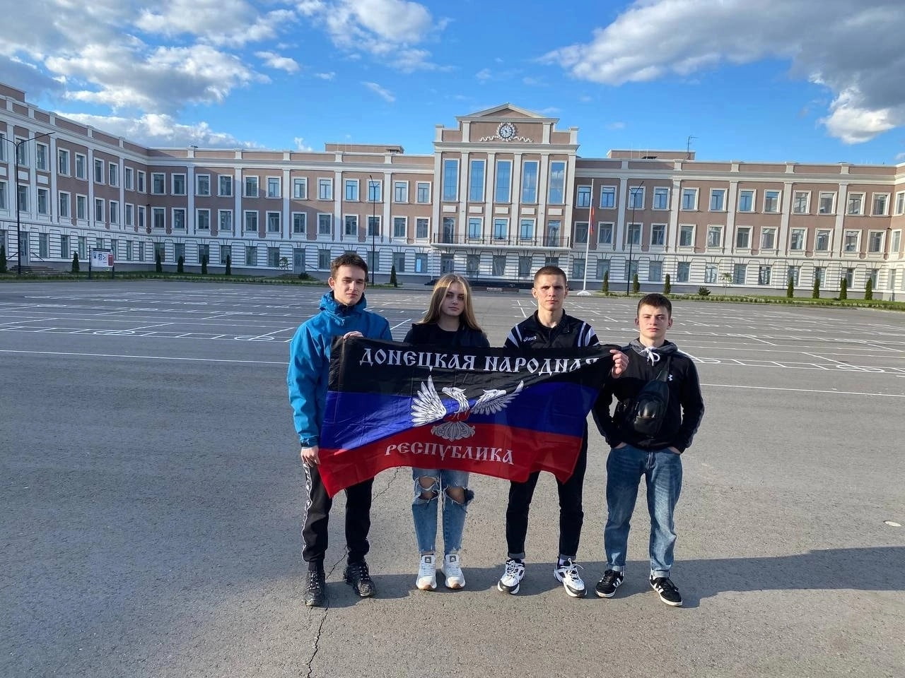 Поздравляем нашего студента группы № 21 Новик Владимира !!! Макеевский Профессиональный Техникум - 2 Поздравляем нашего студента группы № 21 Новик Владимира !!! 2 1 - Макеевский Профессиональный Техникум