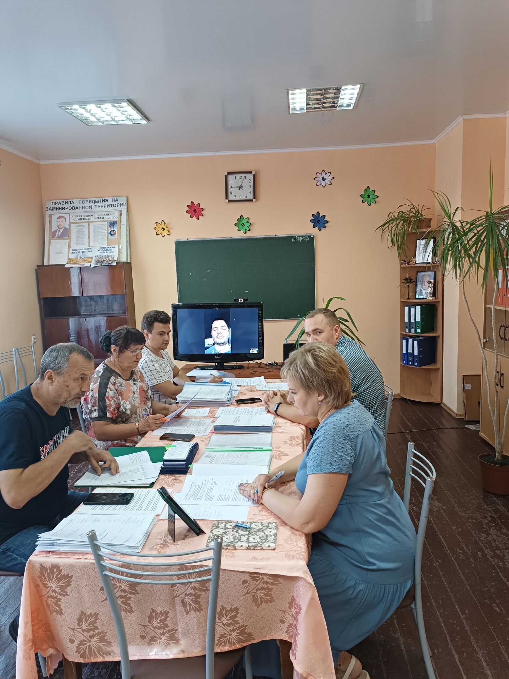 28.06.2024 - Защита письменных экзаменационных работ. Макеевский Профессиональный Техникум - 3 28.06.2024 - Защита письменных экзаменационных работ. 1.5 1 - Макеевский Профессиональный Техникум