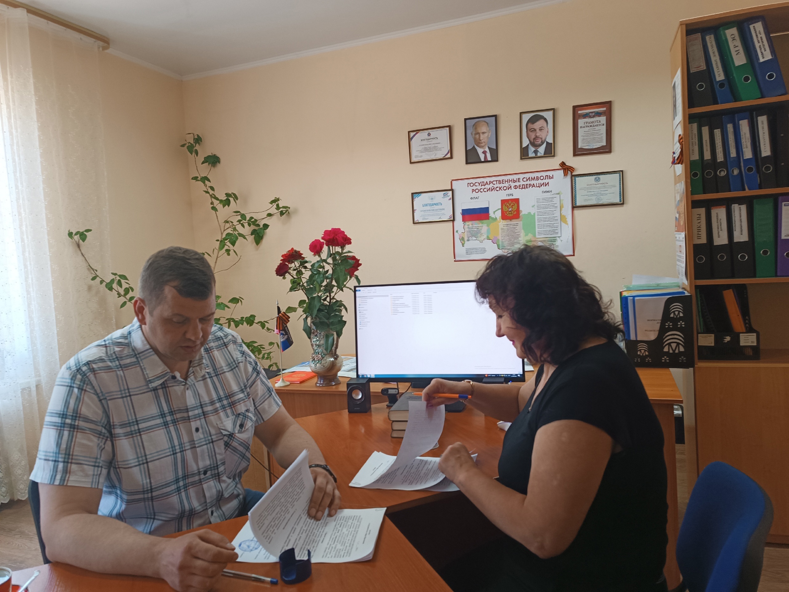 Подписание договора о сотрудничестве в сфере образования с ОГБПОУ "Томский коммунально-строительный техникум" Макеевский Профессиональный Техникум - 2 Подписание договора о сотрудничестве в сфере образования с ОГБПОУ "Томский коммунально-строительный техникум" 4 - Макеевский Профессиональный Техникум
