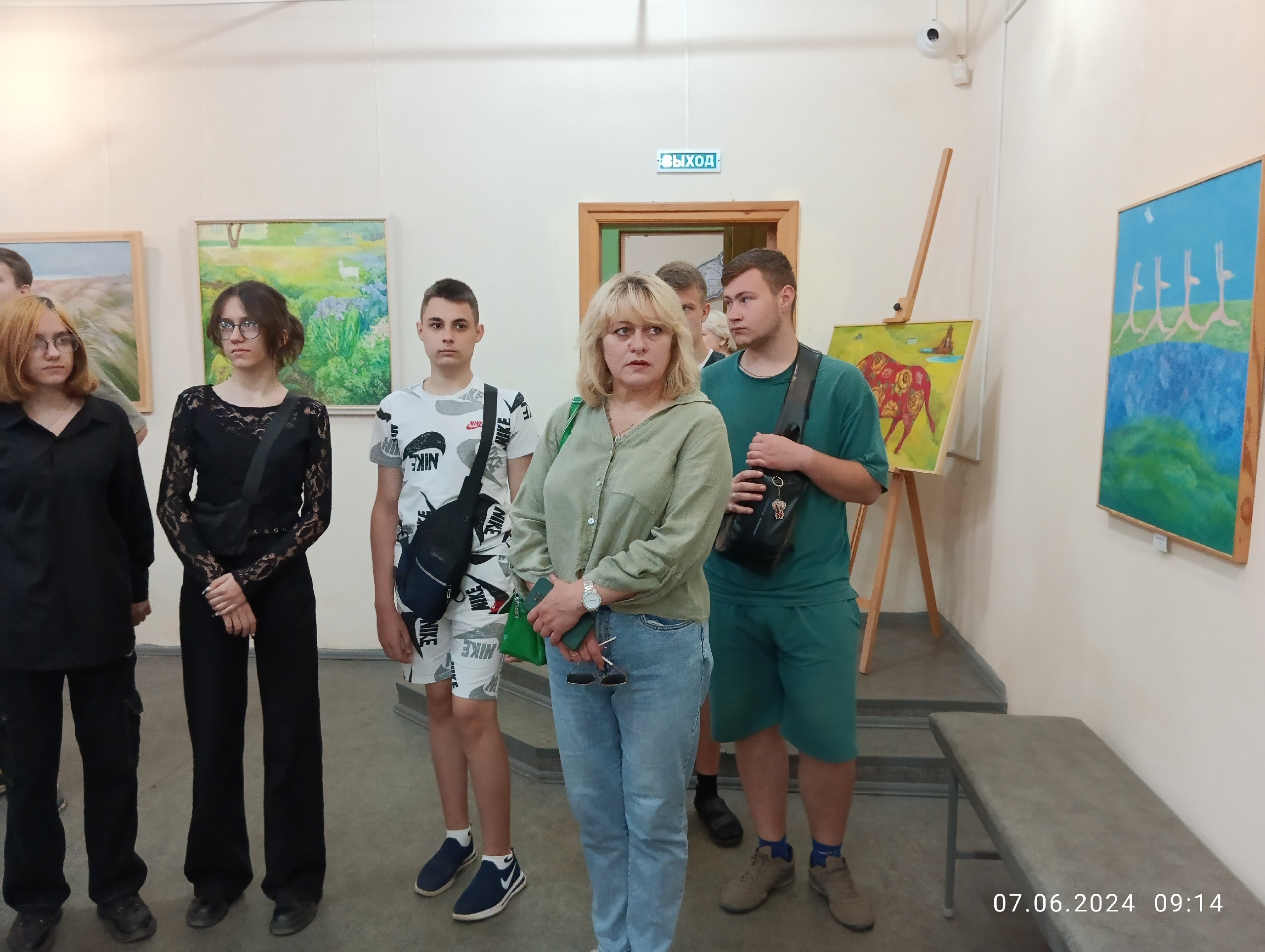 Профильная смена "Патриотом быть престижно!" - экскурсия в МБУ "Макеевский художественно-краеведческий музей" Макеевский Профессиональный Техникум - 6 Профильная смена "Патриотом быть престижно!" - экскурсия в МБУ "Макеевский художественно-краеведческий музей" 9 - Макеевский Профессиональный Техникум